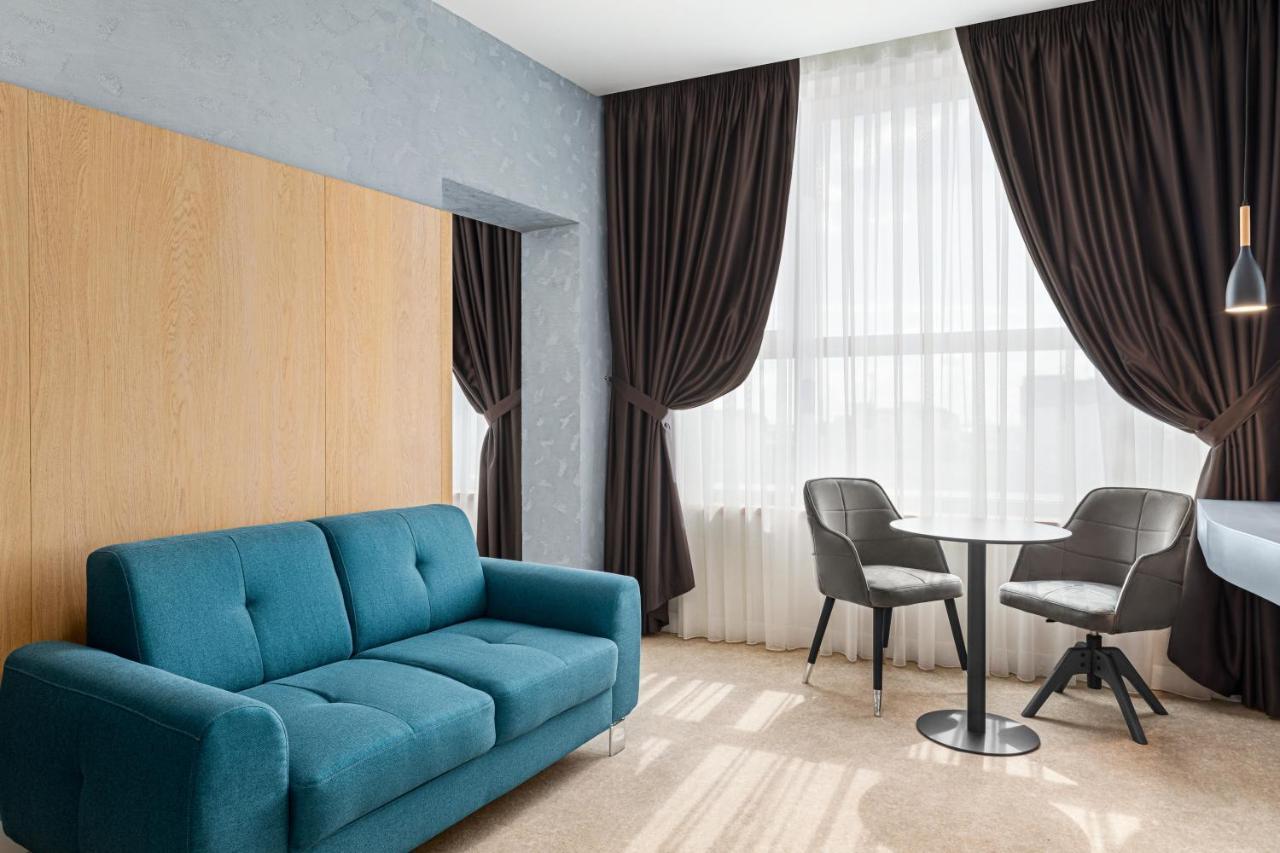 Hotel Ramada By Wyndham Slatina Parc Exterior foto