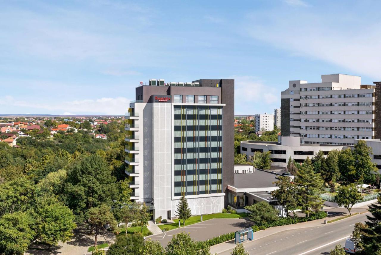 Hotel Ramada By Wyndham Slatina Parc Exterior foto