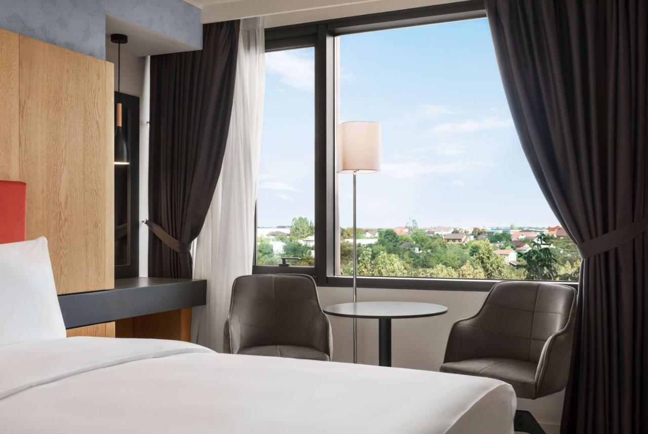 Hotel Ramada By Wyndham Slatina Parc Exterior foto