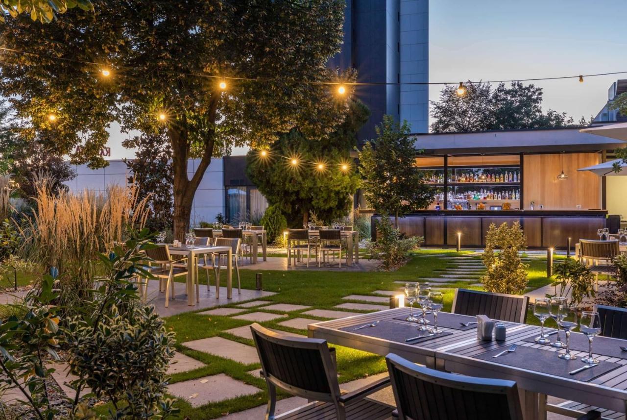 Hotel Ramada By Wyndham Slatina Parc Exterior foto